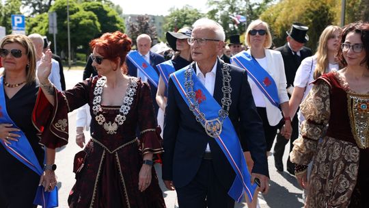 Barwna i radosna parada na 260. urodziny miasta