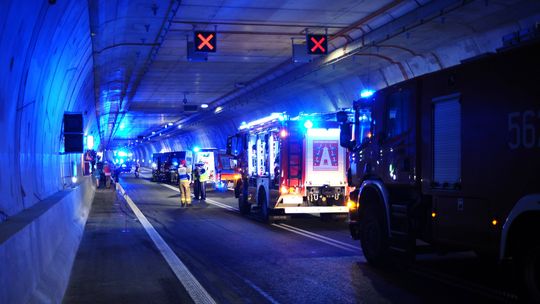 Nocne zamknięcia tunelu. Zmiany w ruchu i komunikacji miejskiej