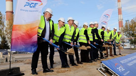 PGE rozpoczęła budowę wielkoskalowego magazynu energii w Gryfinie