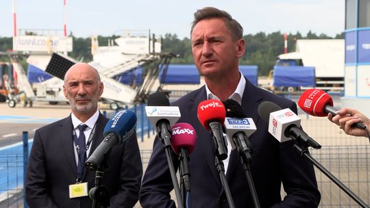 Pierwszy etap przebudowy lotniska gotowy. Nowa tymczasowa hala przylotów w Goleniowie