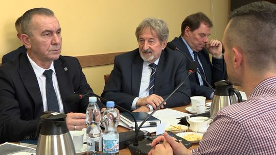 Powiat weźmie kredyt na pokrycie deficytu