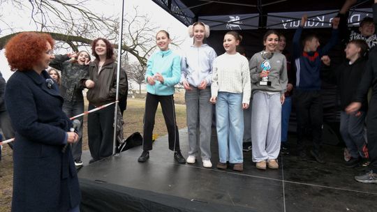 Wspólne powitanie wiosny na piknikowej polanie