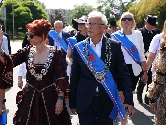 Barwna i radosna parada na 260. urodziny miasta
