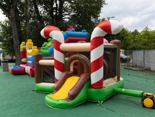 Bezpieczeństwo i certyfikacja dmuchanych zamków dla dzieci-co musi wiedzieć organizator eventów w 2026 roku? Bezpieczeństwo i certyfikacja dmuchanych zamków dla dzieci-co musi wiedzieć organizator eventów w 2026 roku?