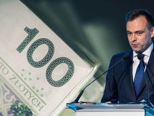 Bój o pensję minimalną. Minister dementuje podwyżkę o 4,70 zł