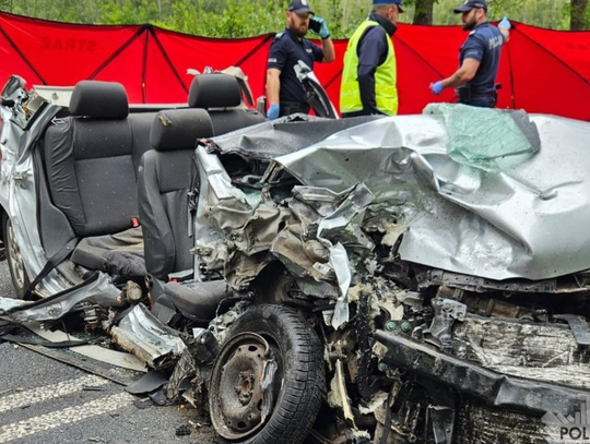Brawura i alkohol na drogach. Nie żyje aż siedem osób Brawura i alkohol na drogach. Nie żyje aż siedem osób