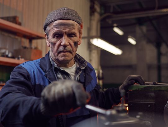 Cięcia, cięcia, cięcia. Tak chcą zasypać dziurę w budżecie Cięcia, cięcia, cięcia. Tak chcą zasypać dziurę w budżecie