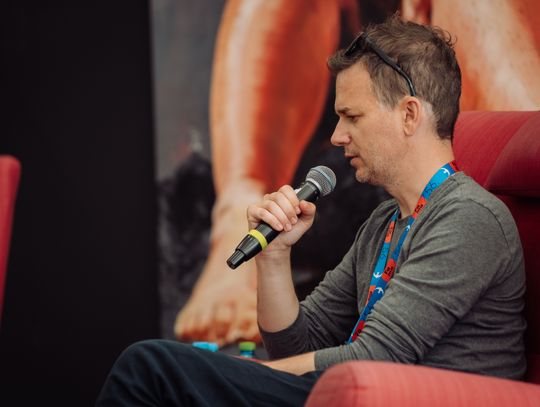 Czwarty dzień Festiwalu FAMA. John Porter wypełnił Halę Basenu Północnego