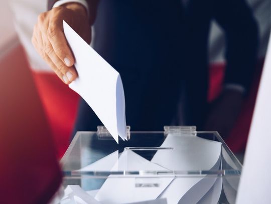 Dwie partie nie weszłyby do Sejmu. Lider bez zmian