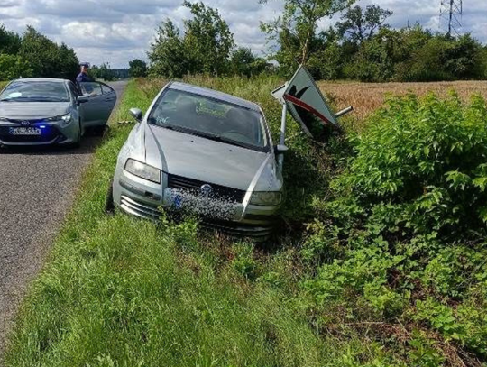 Jazda na promilach. Wyjechał z rowu i wjechał prosto do rowu