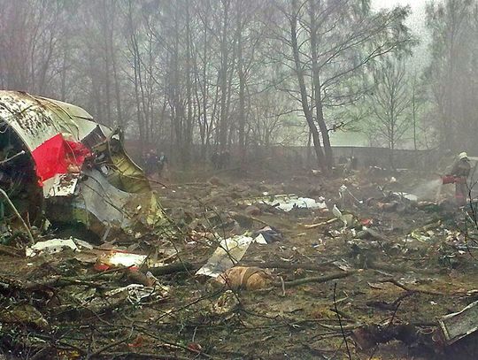 Jest druga część kontrowersyjnego podręcznika do HIT-u. A w niej katastrofa smoleńska