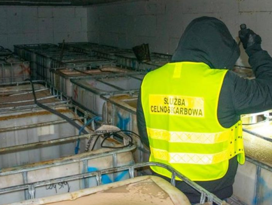 KAS ostrzega: nie pij takiego alkoholu, bo może się to źle skończyć KAS ostrzega: nie pij takiego alkoholu, bo może się to źle skończyć