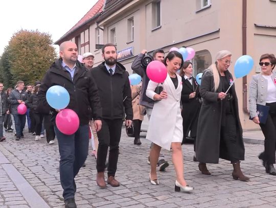 Konferencja edukacyjna i przemarsz ulicami miasta