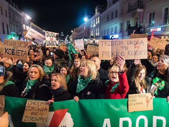 Lekarze przestali się bać. Jest więcej legalnych aborcji