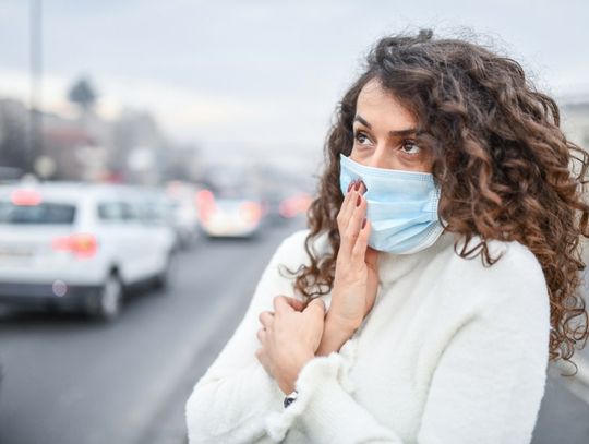 Letni smog nad Polską. Czy ma to związek z Zaporoską Elektrownią Atomową?