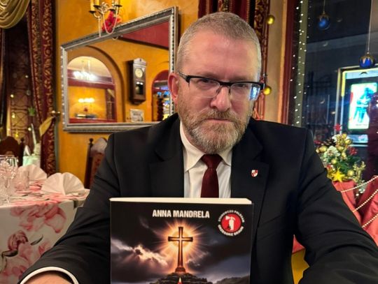 Liderowi Konfederacji Korony Polskiej nie ufa najwięcej badanych Liderowi Konfederacji Korony Polskiej nie ufa najwięcej badanych