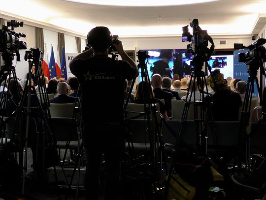 Między słowem a czynem jest PRZEPAŚĆ