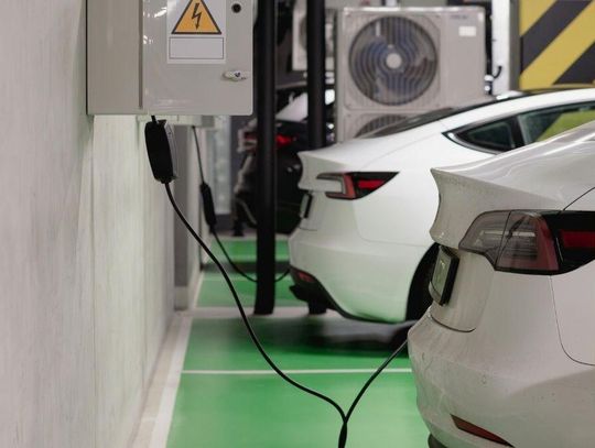 Nowa polska specjalność? Kradzież kabli do ładowania samochodów Nowa polska specjalność? Kradzież kabli do ładowania samochodów