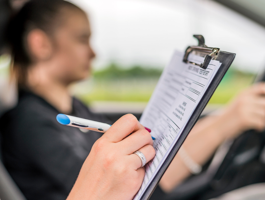 Nowe na egzaminie na prawo jazdy. Kursanci egzaminowani z czegoś, czego nikt ich nie uczył