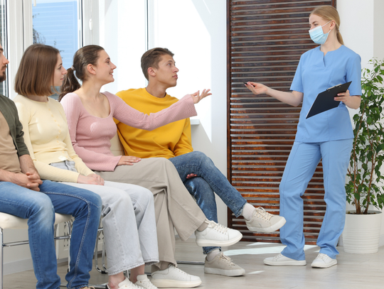 Pacjent skarży się NFZ-owi, że trudno zapisać się na wizytę. Lista zarzutów