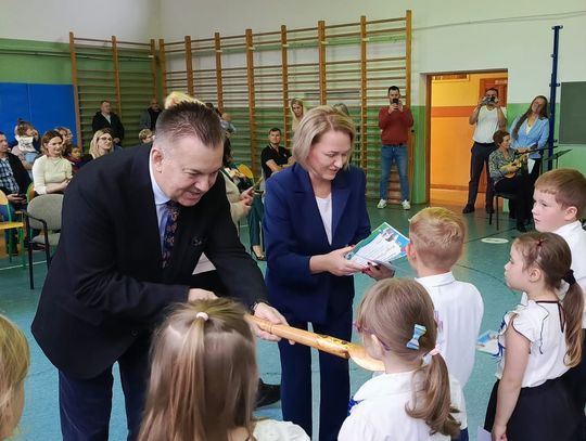 Pasowanie w Szkole Podstawowej nr 2 Pasowanie w Szkole Podstawowej nr 2