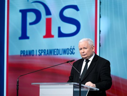 PiS zmieni nazwę? Osiem gwiazdek wciąż uwiera