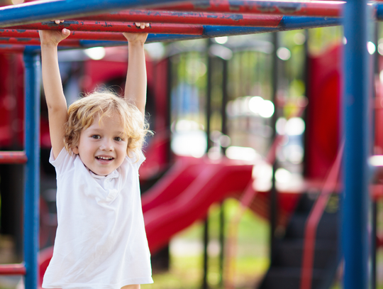 Place zabaw po nowemu. Powstaną wygodne miejsca dla dzieci Place zabaw po nowemu. Powstaną wygodne miejsca dla dzieci