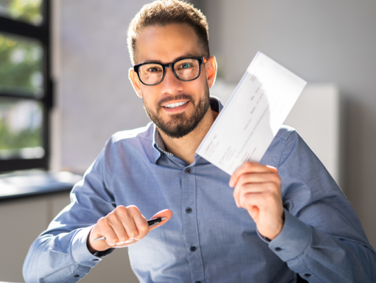 Polacy się bogacą I wpadają w drugi próg podatkowy. Są protesty Polacy się bogacą I wpadają w drugi próg podatkowy. Są protesty