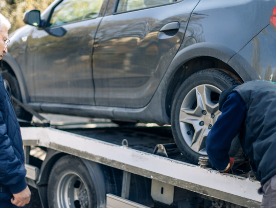 Policjanci rekwirują coraz więcej aut pijanym kierowcom