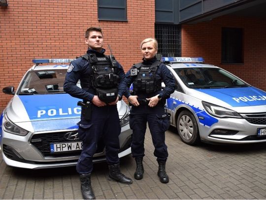 Policjanci ze Stargardu noszą kamery na mundurach