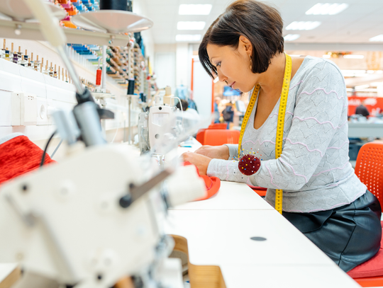 Pracujący za najniższą krajową nie będą zadowoleni. Sprawdź, o ile wzrośnie Pracujący za najniższą krajową nie będą zadowoleni. Sprawdź, o ile wzrośnie