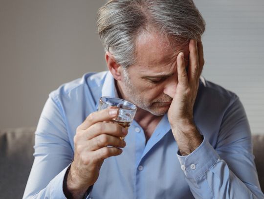 Renta alkoholowa namieszała w sieci. ZUS prostuje fakty