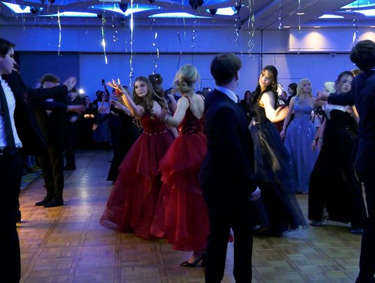 Studniówka LO im. Mieszka I w Świnoujściu Studniówka LO im. Mieszka I w Świnoujściu