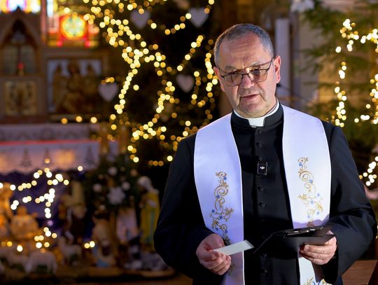 Świąteczne przesłanie i życzenia od ks. proboszcza Piotra Superlaka