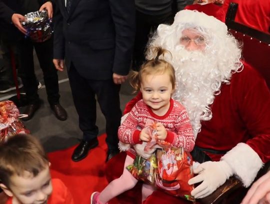 Święty Mikołaj odwiedził dzieci w Gryf Arenie