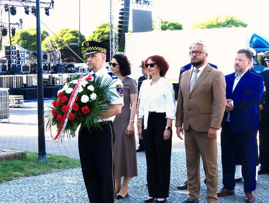 Uroczystość na Placu Rybaka w Świnoujściu