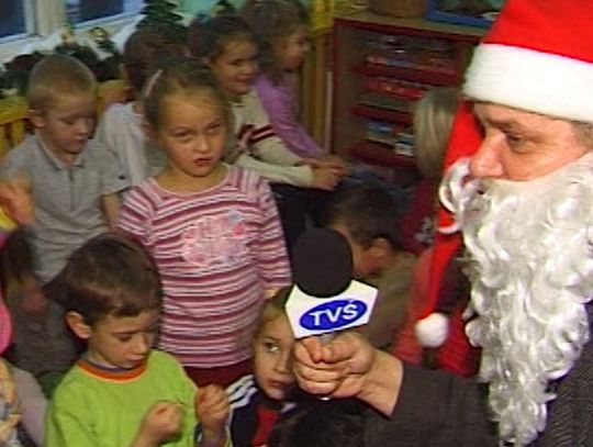 Z archiwum Telewizji - Mikołaj w Przedszkolu nr 1 - 5.12.2003 rok 