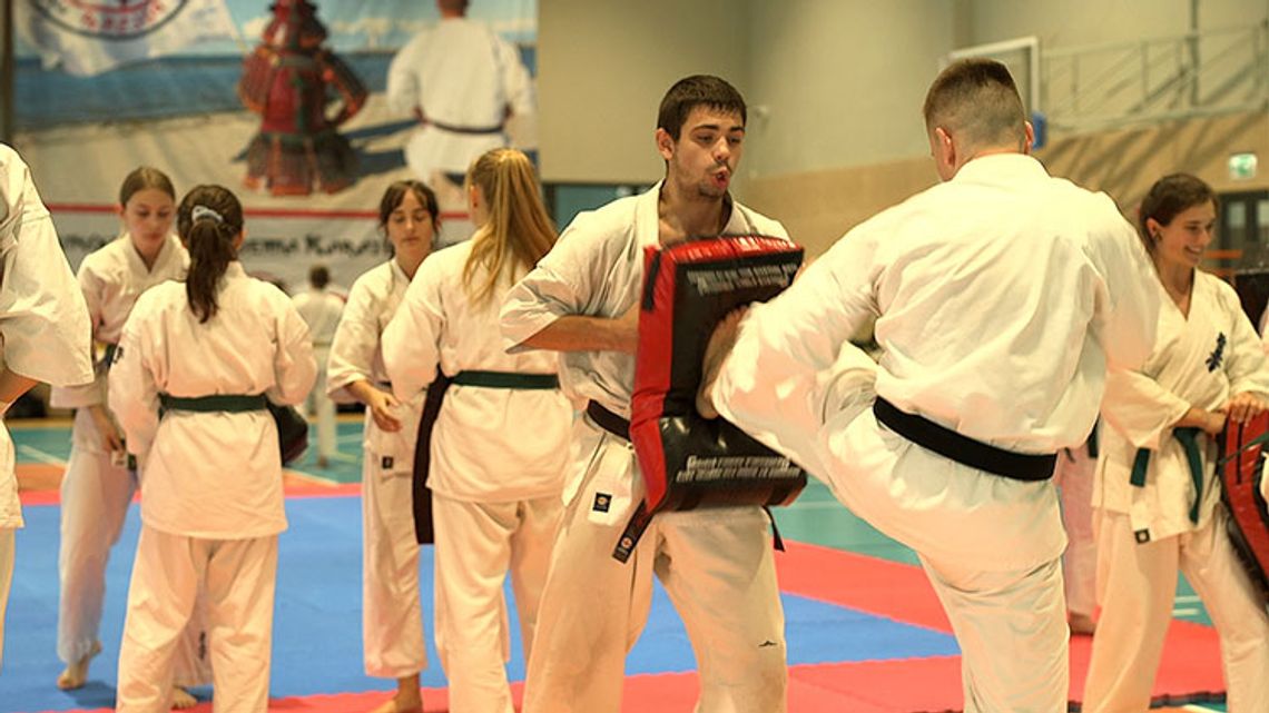 Obiekt Arena Uznam na 4 dni opanowali karatecy