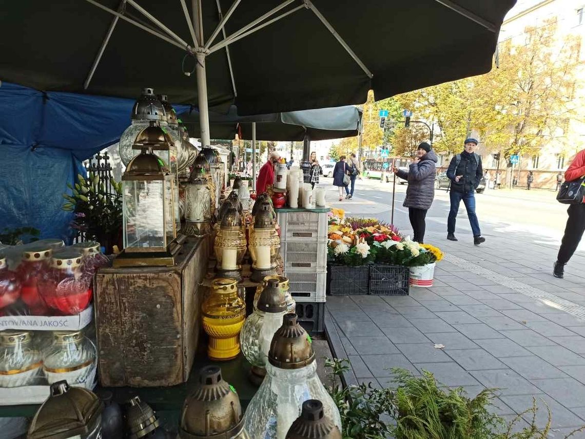 Strachy na lachy, czy jednak drożyzna? Sprawdzamy ceny zniczy