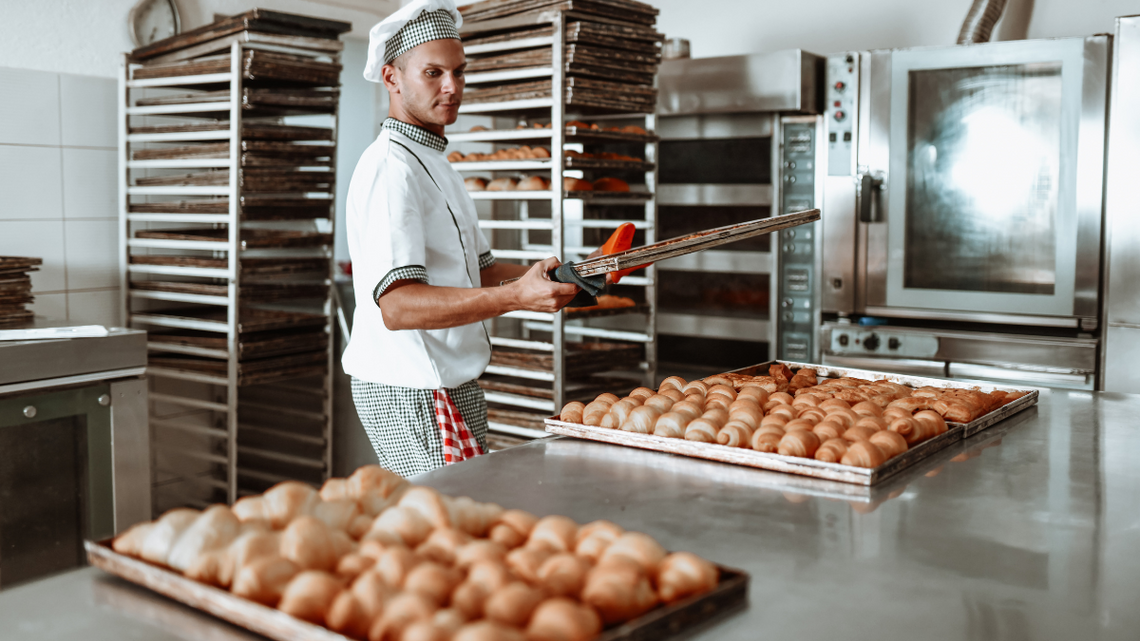 Tłusty czwartek. Jaką się robi pączki za złotówkę?