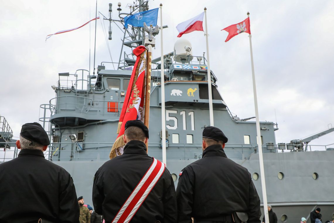 Zmiana warty na Bałtyku – polscy marynarze kontynuują misję w zespole NATO