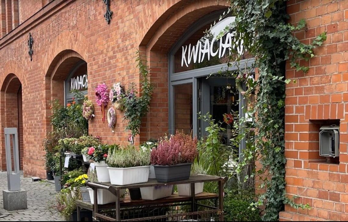 Kwiatomat Gintrowicz Flowers 24h/7 Bukowska Kwiatomat Gintrowicz Flowers 24h/7 Bukowska