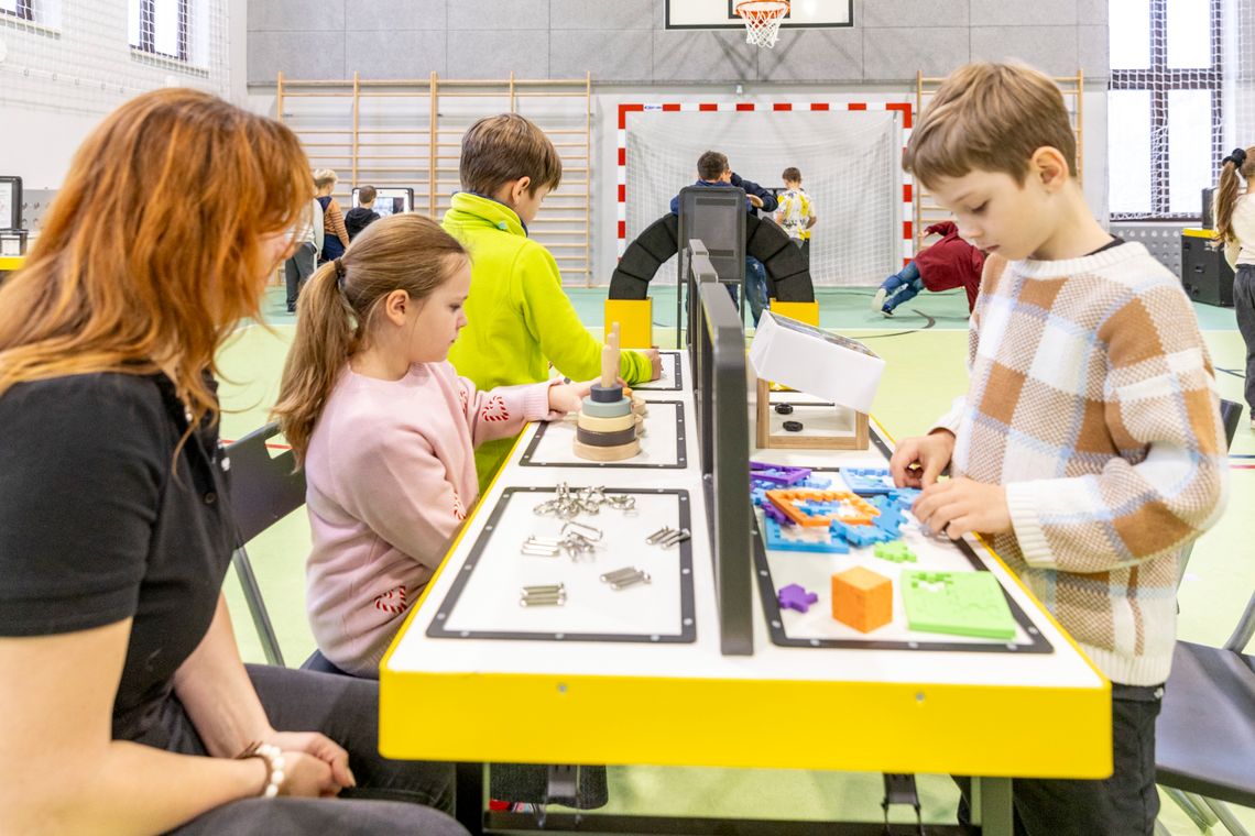 ŚWINOUJŚCIE: Wystawa "O matmo!" z Centrum Nauki Kopernik na Jarmarku Bałtyckim w Świnoujściu